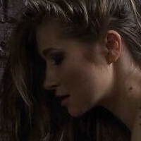 2022_highfive Meztelen