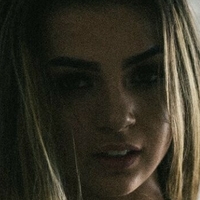 Abby Cremo Meztelen