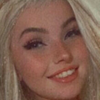 a-girl Meztelen