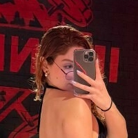 Agatha Luisa Meztelen