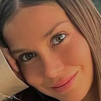 Agos Arias Meztelen