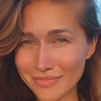 Ailona Meztelen