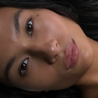 Aisha Katherina Meztelen