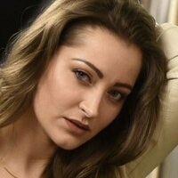 akadanidaniels Meztelen