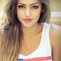 Alice Melo Meztelen