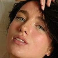 Alice Venters Meztelen