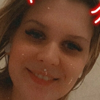 alicee11 Meztelen