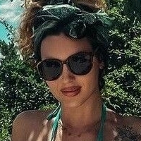 Aline Jost Meztelen