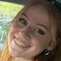 Alison Schmitt Meztelen