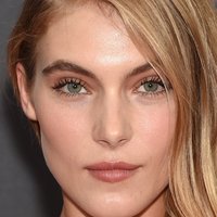 Allegra Carpenter Meztelen