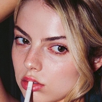 Allie Marie Evans Meztelen