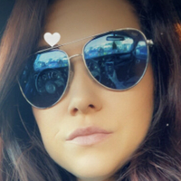 Allie Sin Meztelen
