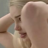 Aly.revolver \ Aly Meztelen