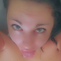 Alyiadaawn Meztelen