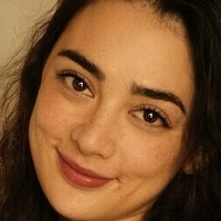 Alyska Meztelen
