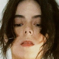 Amanda Kühl Meztelen