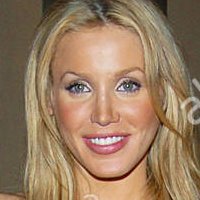 Amanda Swisten Meztelen