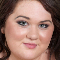 Amber Louise Meztelen
