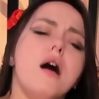 Ambertender Meztelen