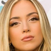 Ana Mena Meztelen