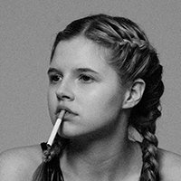 Ana Mulvoy Ten Meztelen