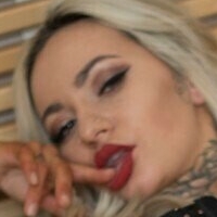 Ana Stanskovsky Meztelen