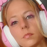 Angel Without Halo Meztelen