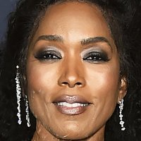 Angela Bassett Meztelen