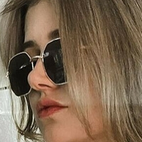 Angelica Kauer Meztelen