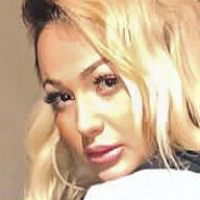 Anita Latifi Meztelen