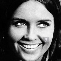 Anjanette Comer Meztelen