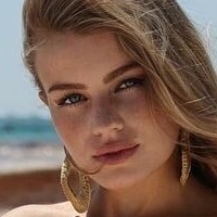 Ann-Kathrin Rudel Meztelen