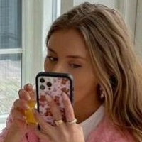 Anna Astrup Meztelen