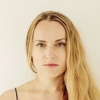 Anna Bergmann Meztelen