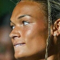 anna hall Meztelen