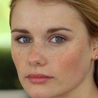 Anna Hausburg Meztelen