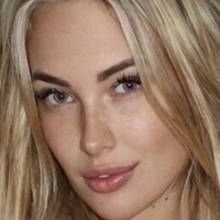 Anna Lore-Dana Bron Meztelen