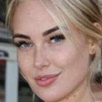 Anna Lore Dana Meztelen