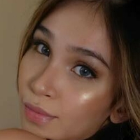 Anna Marcelo Meztelen