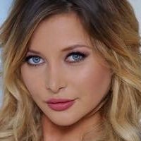 Anna Polina Meztelen