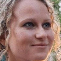 Anna Simpson Meztelen