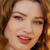 Annebel Redd Meztelen