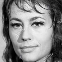 Annie Girardot Meztelen