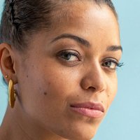 Antonia Thomas Meztelen