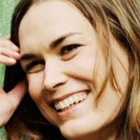 Anya Fischer Meztelen