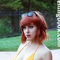April Gloria Meztelen