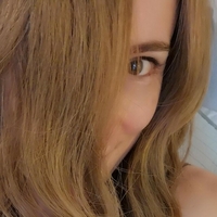 April Layne Meztelen