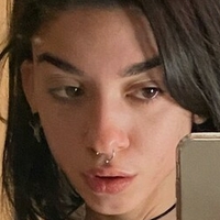 April Stoned Meztelen