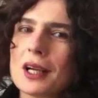 Arsinée Khanjian Meztelen