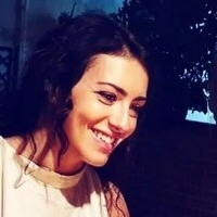 A_stranger_sel Meztelen